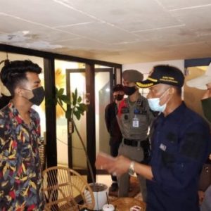 Kedapatan Tak Patuhi Prokes, Dua Pelaku Usaha Kembali Diamankan Satpol PP Padang