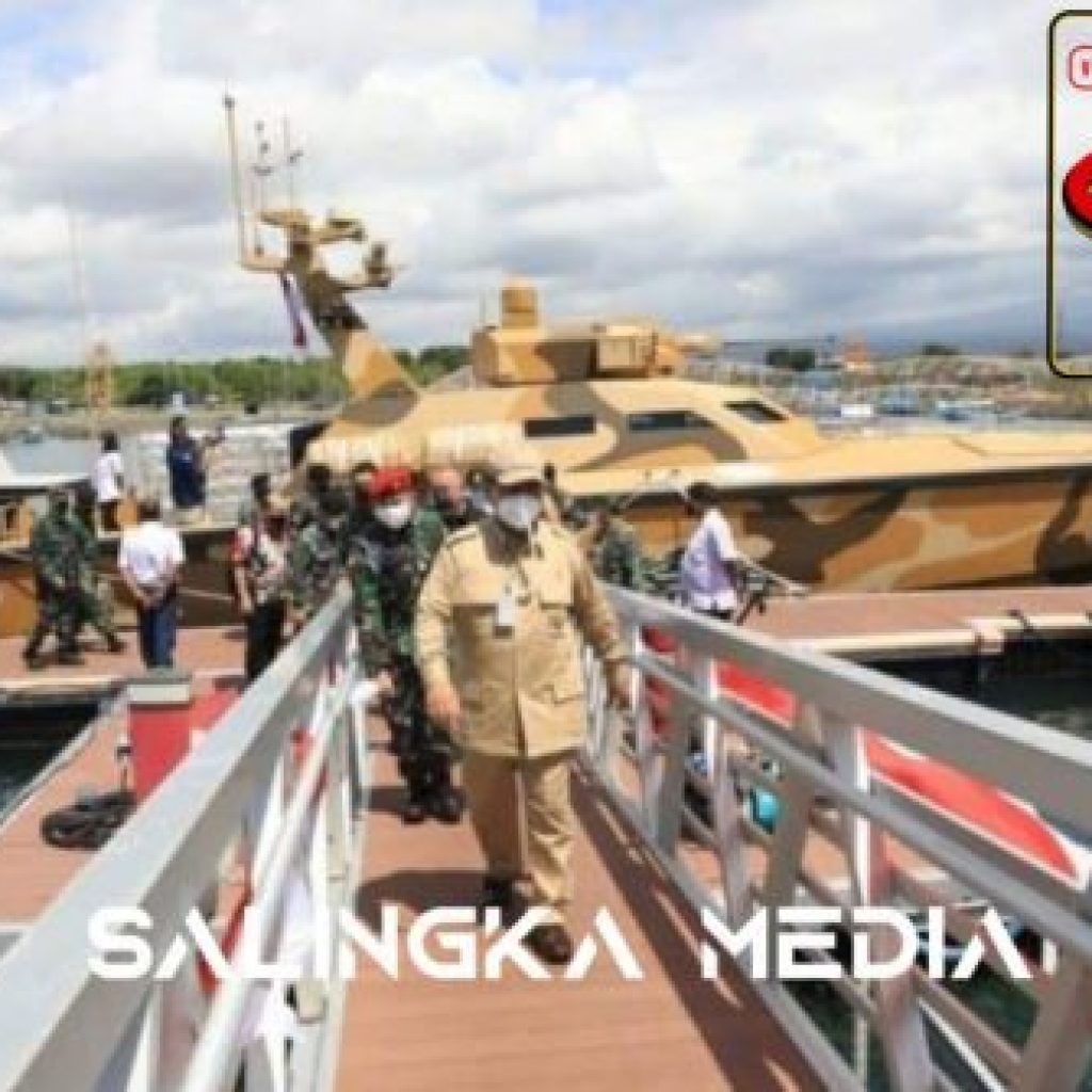 Menhan Prabowo Kunjungi KRI Golok Dan Tank Boat