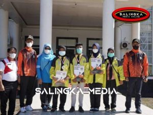 Peringati Hari Olahraga Nasional, Pemkab Solok Selatan Beri Penghargaan 5 Orang Atlet Pelajar Berprestasi