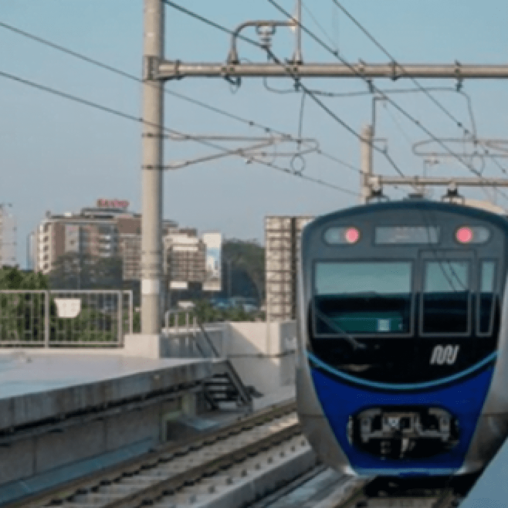 PT MRT Jakarta mengumumkan penyesuaian jam operasional