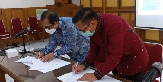 Gubernur Sumbar Tanda Tangani Perjanjian Kerjasama Antara Dinas Kehutanan Fakultas Kehutanan Dan Lingkungan IPB Di Bogor