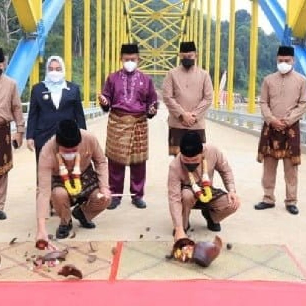 Gubernur Sumsel Resmikan Jembatan Ulak Lebar