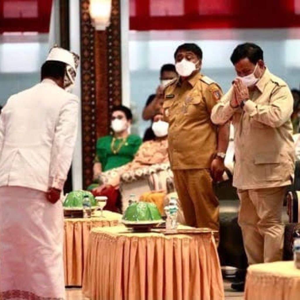 Menhan Prabowo Beri Kuliah Umum di UKI Toraja