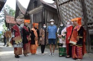 Sutradara Riri Riza Produksi Film Di Obyek Wisata Saribu Rumah Gadang