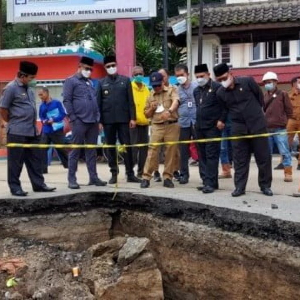 Wali Kota Bukittinggi Marah dan Kecewa