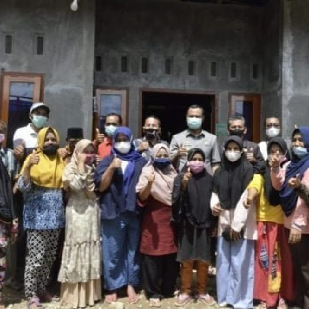 18 Unit Rumah Bantuan Stimulan Perumahan Swadaya Diresmikan Bupati Sijunjung