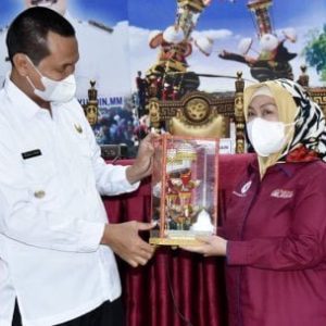 Deputi Bidang Pelayanan Publik KemenPAN RB, jadi Keynote Speaker Bimtek Penyusunan Standar Pelayanan Publik di Kota Pariaman