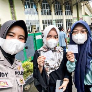 Puluhan Ribu Masyarakat di Vaksin Saat SUMDARSIN di Polda Sumbar
