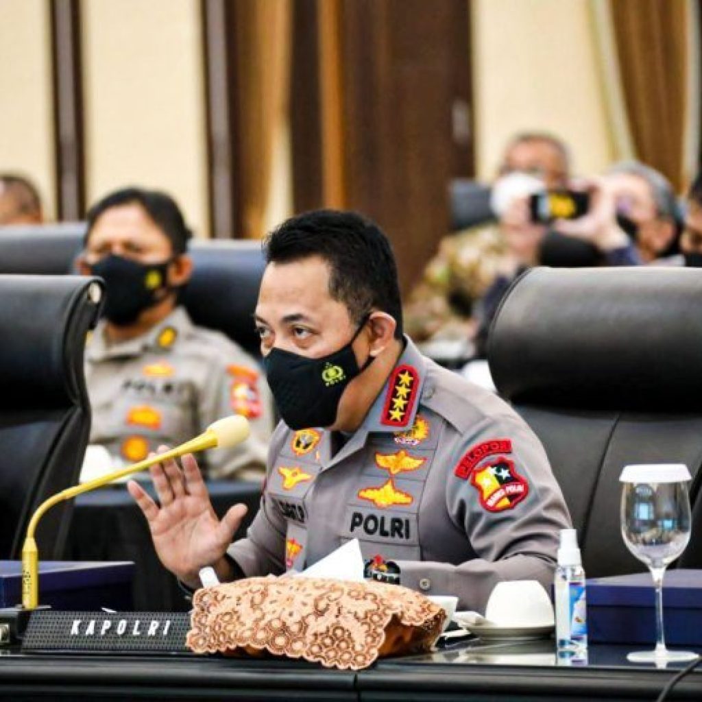 Rapat Lintas Sektoral, Kapolri Paparkan Strategi Cegah Lonjakan Covid -19 Saat Nataru