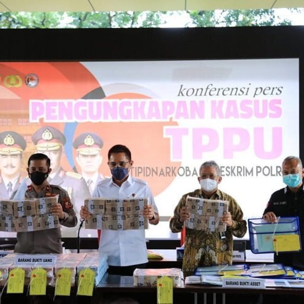 Bareskrim Sita Duit Rp338 Miliar dari Pencucian Uang Kasus Narkotika dan Obat Ilegal