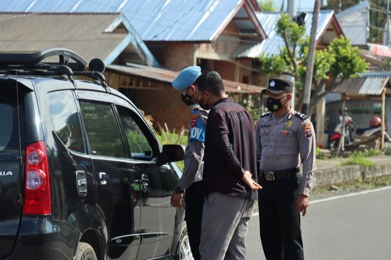 Gerak Cepat Vaksinasi, Polres Pasaman Barat Gelar Sweeping Di Depan Kantor Gerak Cepat Vaksinasi, Polres Pasaman Barat Gelar Sweeping Di Depan Kantor