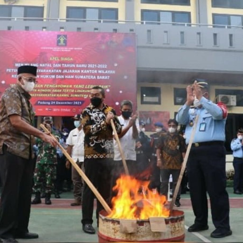 Kanwil Kemenkumham Sumbar Gelar Deklarasi Apel Siaga Pengamanan Natal dan Tahun Baru