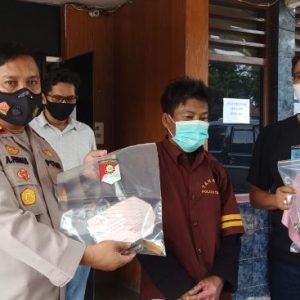 Karena Cemburu, Cekcok Mulut Berakhir Bakar Istri Sendiri, Seorang Pria Berhasil diamankan
