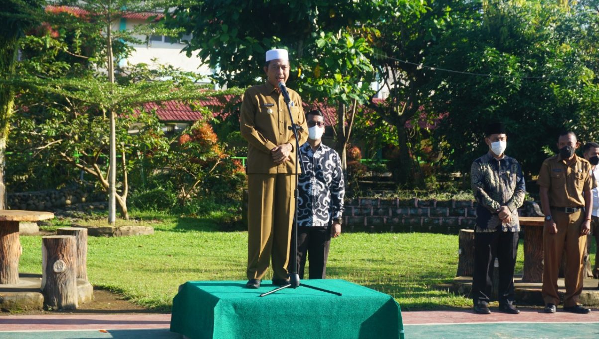 Lepas MTC II dan Mukhayyam Al-Qur'an SMP IT Darul Hikmah, Wabup Risnawanto Sampaikan Beberapa Pesan