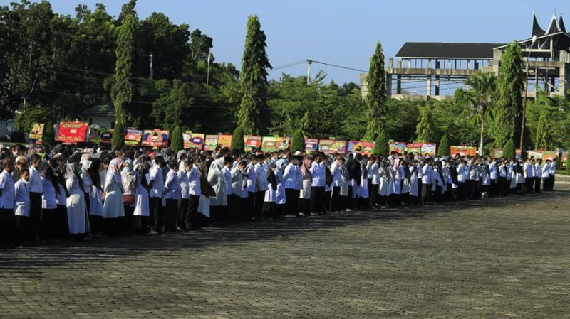 Percepatan Pemberian Vaksinasi Bagi Masyarakat Pemda Pasbar Gelar Apel Gabungan Khusus Percepatan Pemberian Vaksinasi Bagi Masyarakat Pemda Pasbar Gelar Apel Gabungan Khusus
