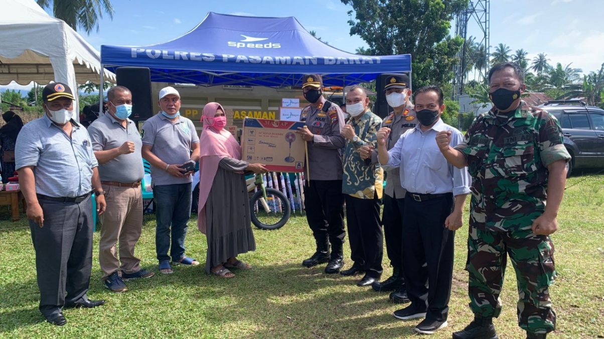Polres Pasaman Barat Catat Hasil Positif Dalam Rangka Sumdarsin ke-7 di Lapangan Bola Kuamang Ujung Gading