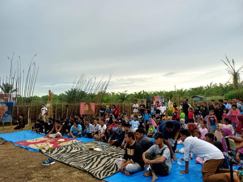Sanggar Seni Paga Nagari menggelar Festival Simpang Tigo Badantang, Pasaman Barat