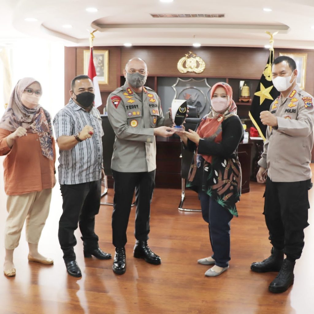 Sukses SUMDARSIN, Irjen Pol Teddy Minahasa Putra Didaulat Tokoh Keterbukaan Informasi Publik