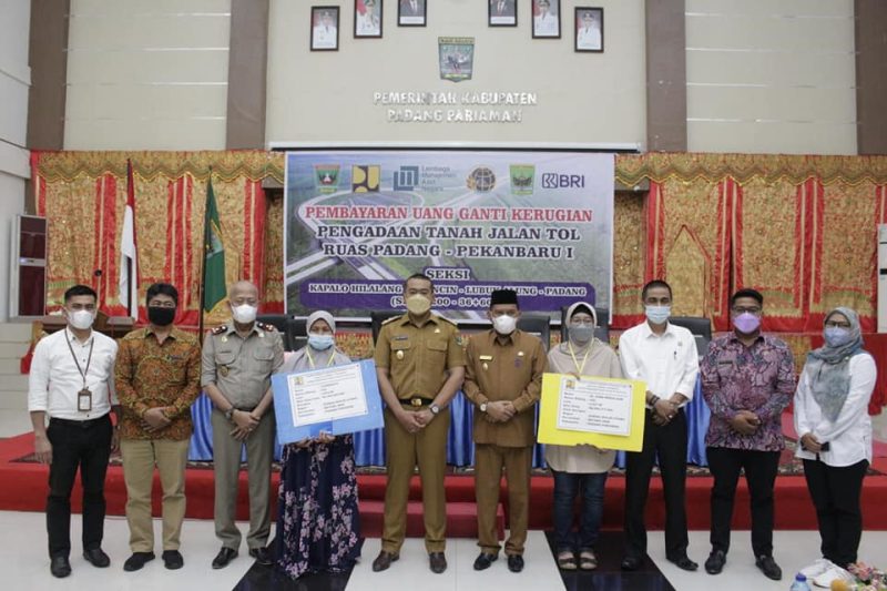 Uang Ganti Rugi Ruas Tol Padang-Pekanbaru Seksi I Sudah Mulai Dibayarkan Uang Ganti Rugi Ruas Tol Padang-Pekanbaru Seksi I Sudah Mulai Dibayarkan