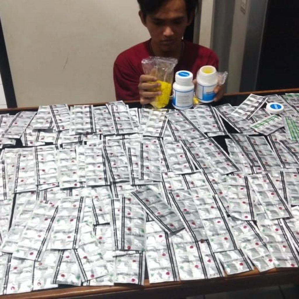 Ratusan Obat Keras dan Seorang Lelaki Berhasil diamankan Polres Cilegon