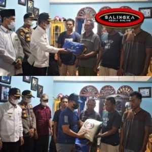 Wabup Risnawanto Tinjau Dan Serahkan Bantuan Kepada Korban Kebakaran Di Ujung Gading