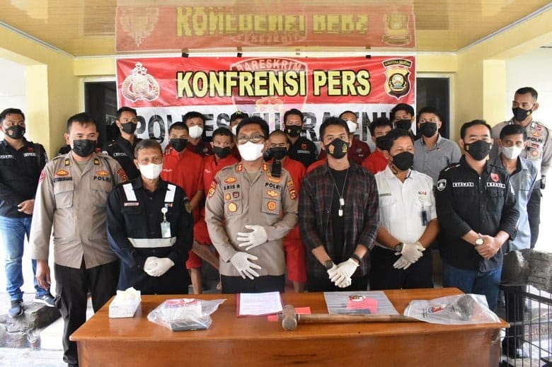 Mencuri Material Kereta Api, Tiga Sekawan Diamankan