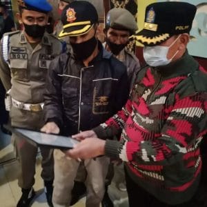 Pemilik Usaha Cafe dan Resto di Kota Padang di Panggil Satpol PP Karena Langgar Prokes