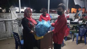 Warga Pasbar Antusias Sumbangkan Pakaian Layak bagi Korban Gempa