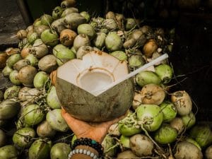 Air Kelapa Hijau Merupakan Salah Satu Solusi Dikala di Tengah Lonjakan Omicron