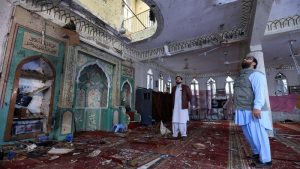 Aksi Bom Bunuh Diri Saat Sholat Jumat di Masjid di Peshawar, Pakistan Menewaskan Sedikitnya 58 Orang dan Melukai Hampir 200 Orang