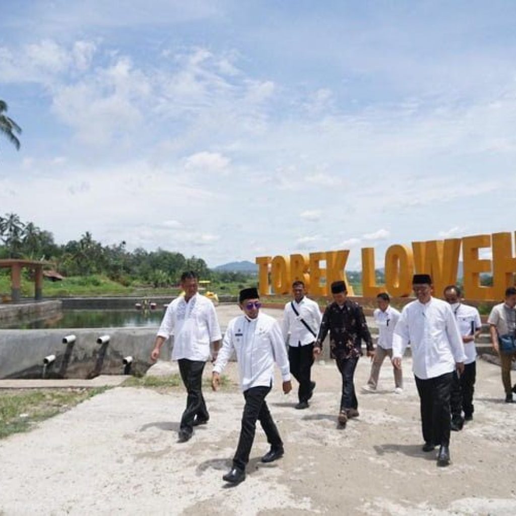 Bupati Eka Putra Tinjau Potensi di Nagari Parambahan