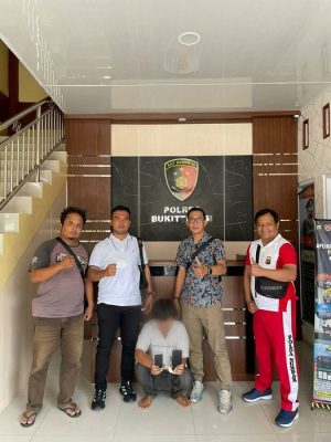 Curi Handphone di Rumah Sakit, Pelaku Diserahkan Ke Polres Bukittinggi