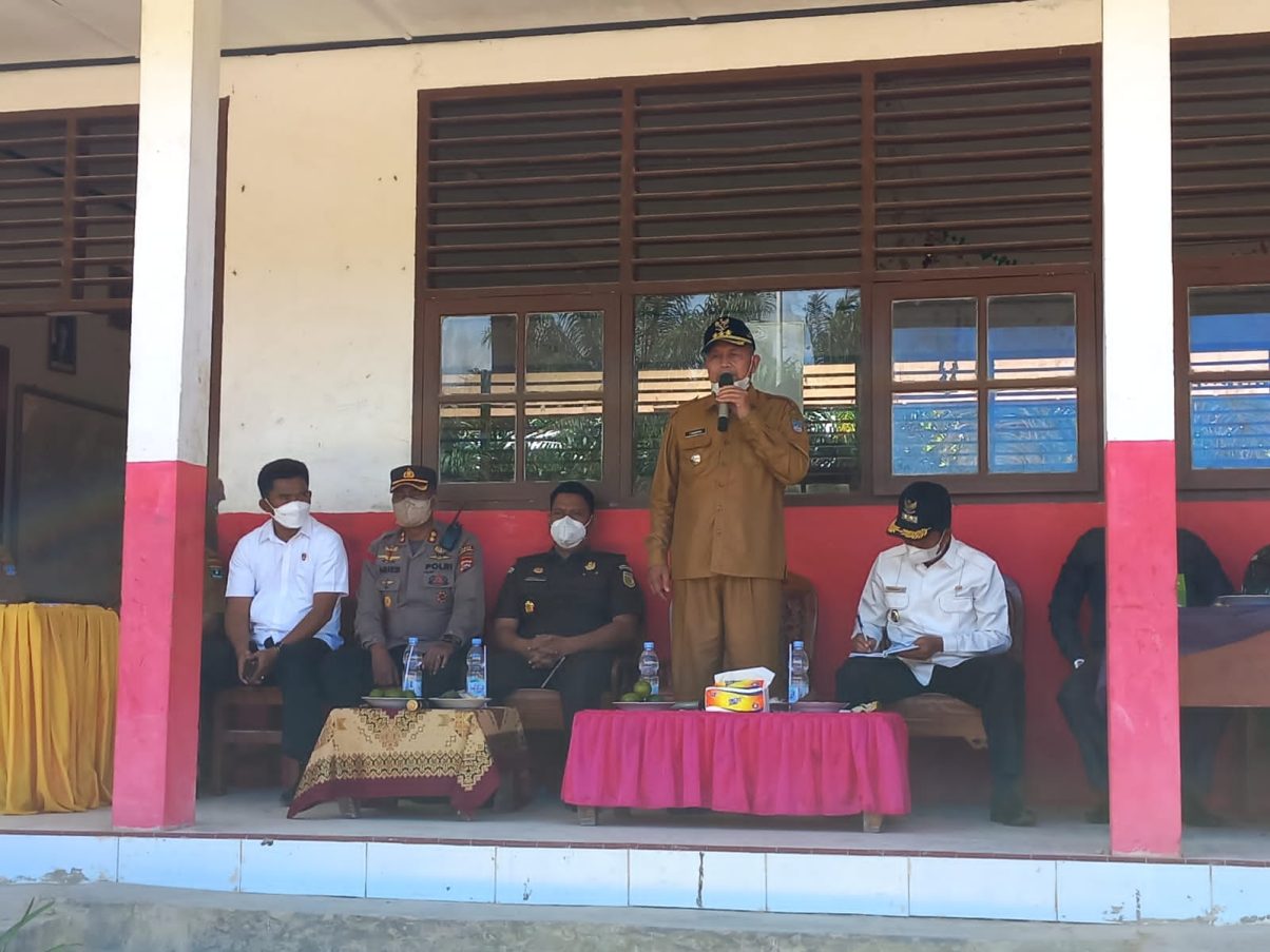 Bupati Pasbar Hadiri Sosialisasi Pencegahan Perusakan Hutan