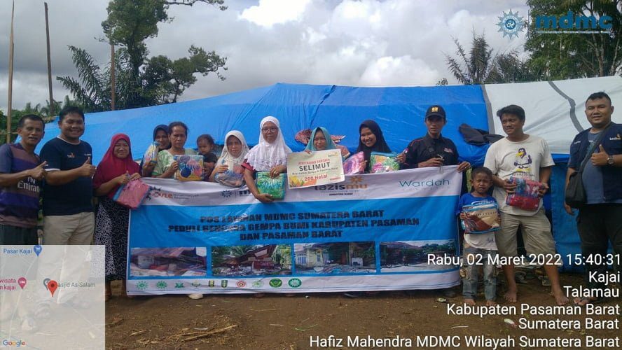 IPM Ikatan Pelajar Muhammadiyah Kota Padang ikut Membantu Korban Gempa di Pasaman Barat IPM Ikatan Pelajar Muhammadiyah Kota Padang ikut Membantu Korban Gempa di Pasaman Barat