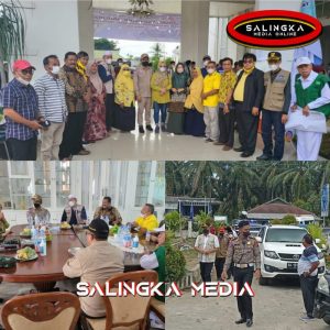 Bupati Solok Selatan Serahkan Bantuan Gempa Ke Bupati Pasbar