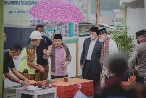 Jusuf Kalla Resmikan Masjid Tabligiyah Garegeh Bukittinggi