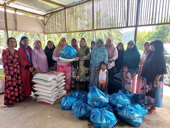PKK Pasbar Salurkan Bantuan Kepada Masyarakat dan Daerah Terdampak Gempa