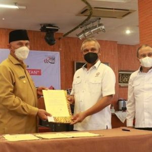 PT. Semen Padang dan Pemprov Sumbar Sepakati MoU Pemberdayaan Masyarakat Sekitar Hutan