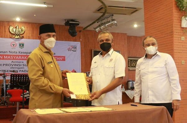 PT. Semen Padang dan Pemprov Sumbar Sepakati MoU Pemberdayaan Masyarakat Sekitar Hutan