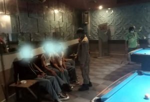 Pelajar di Kota Padang ditertibkan Satpol PP di Tempat Biliar