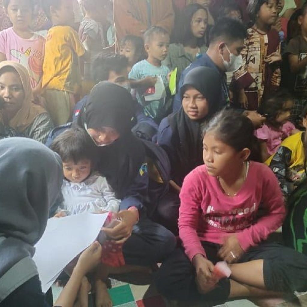 Tim Forum Anak Kota Padang melakukan Aksi “Trauma Healing” di Pasaman Barat