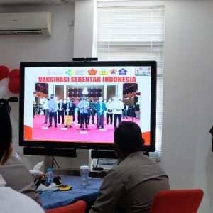 Wakapolda Sumbar Hadiri Vaksinasi Serentak Anak, Lansia dan Booster di Isuzu Padang
