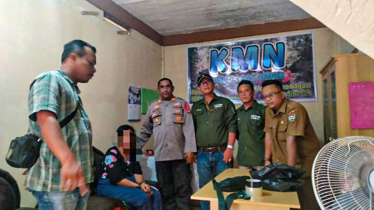 Beraksi di Pasar Padang Sibusuk, Wanita Paruh baya Residivis Copet Diamankan Polsek IV Nagari