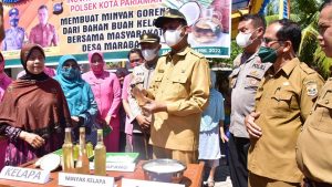 Genius Umar “Kita Galakan kembali membuat Minyak Tanak, sebagai Solusi Mahalnya Minyak Goreng”