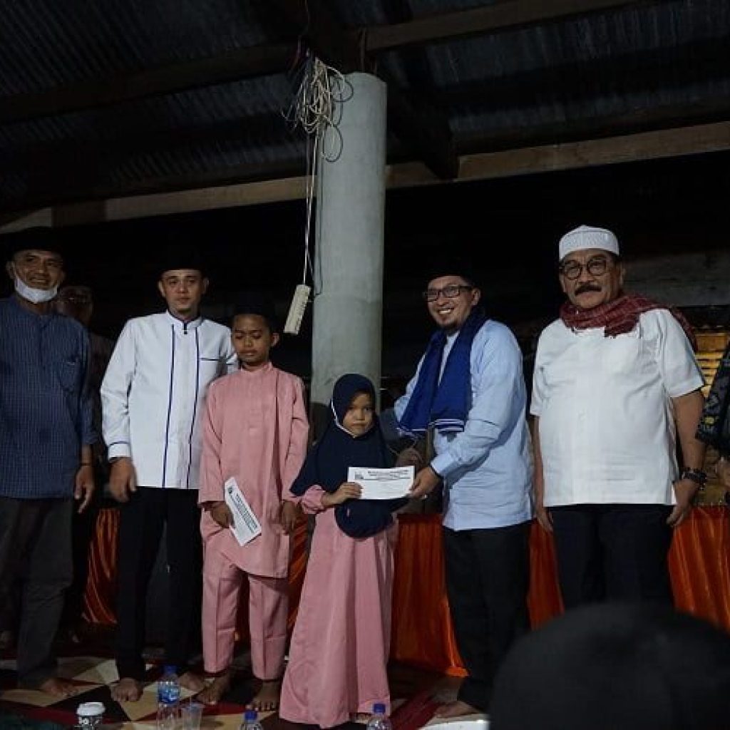 Hadiri Pemberian Santunan di Taluak, Bupati Tanah Datar Sampaikan Apresiasi dan Terima Kasih