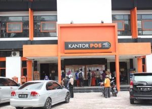 Mulai Besok, Kantor Pos Salurkan Bansos Sembako dan Minyak Goreng
