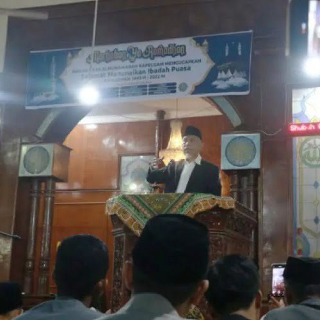 Gubernur Sumbar Buka Puasa Bersama Masyarakat Kapelgam Bayang Pesisir Selatan