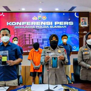 Sebarkan Dokumen Asusila lewat MiChat, Mahasiswa 19 tahun Diamankan Ditreskrimsus Polda Sumbar