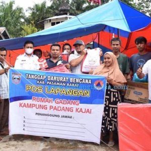Peduli Korban Gempa, Sekretariat DPRD Pasaman Barat Salurkan Bantuan Logistik Ke Nagari Kajai