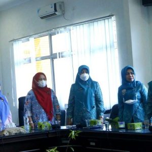 Ketua TP PKK Pasbar Ikuti Apel Siaga Tim Pendamping Keluarga Nusantara Bergerak Secara Virtual